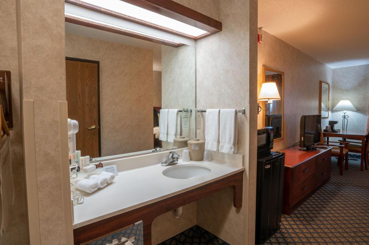 Miles City Hotel & Suites Экстерьер фото