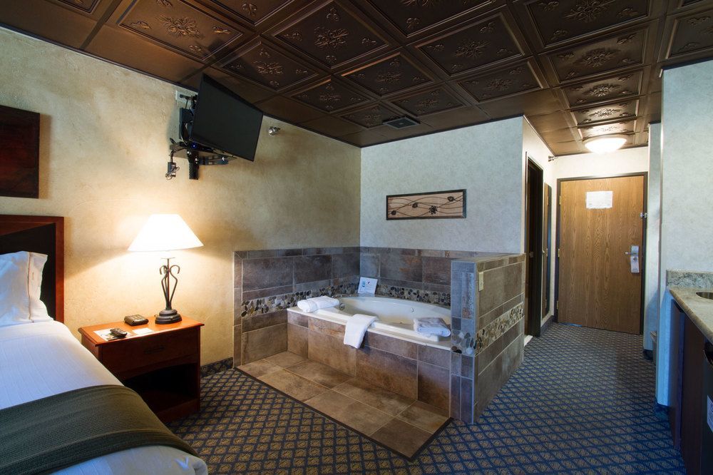 Miles City Hotel & Suites Экстерьер фото